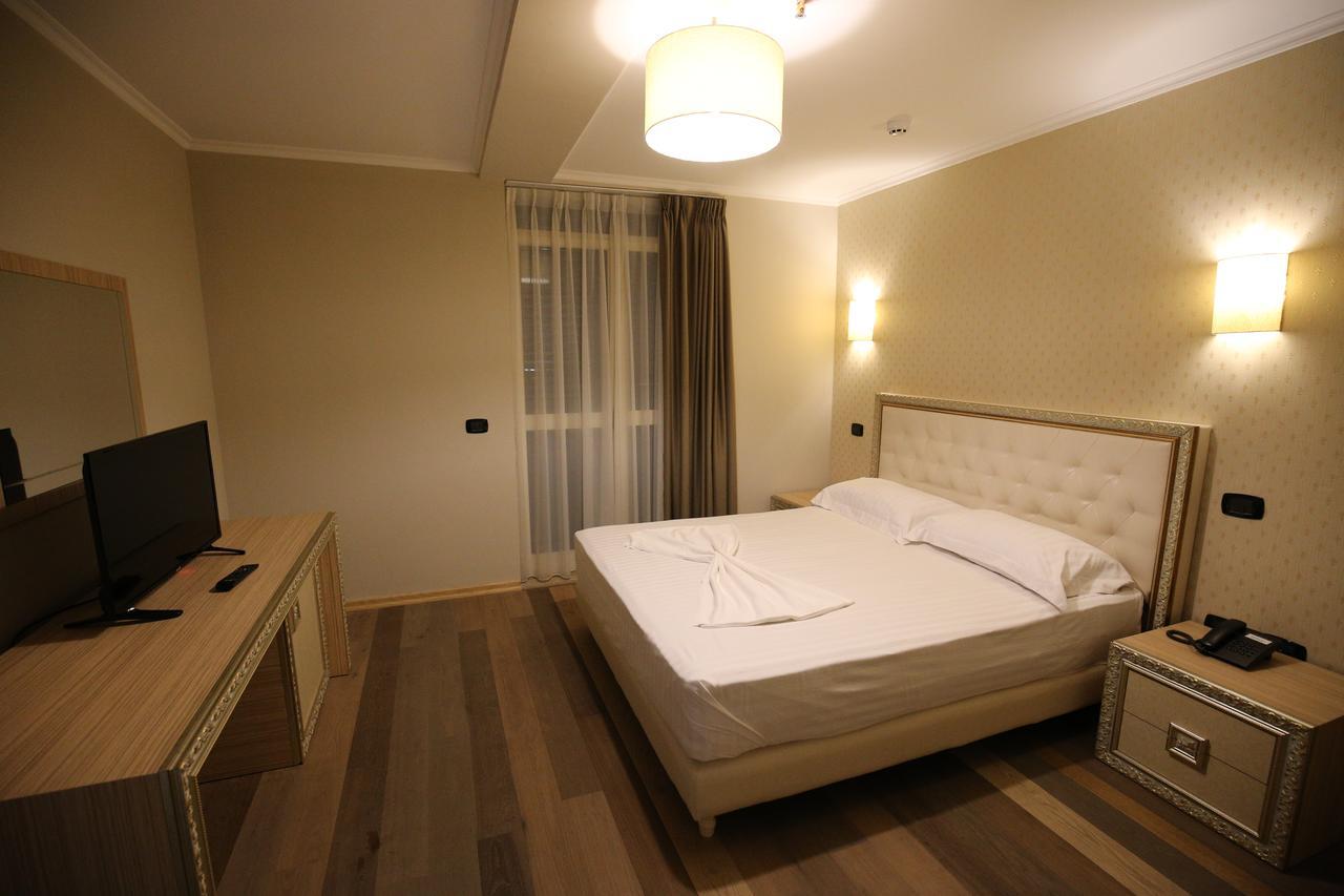 Germany Hotel Durres Exterior photo
